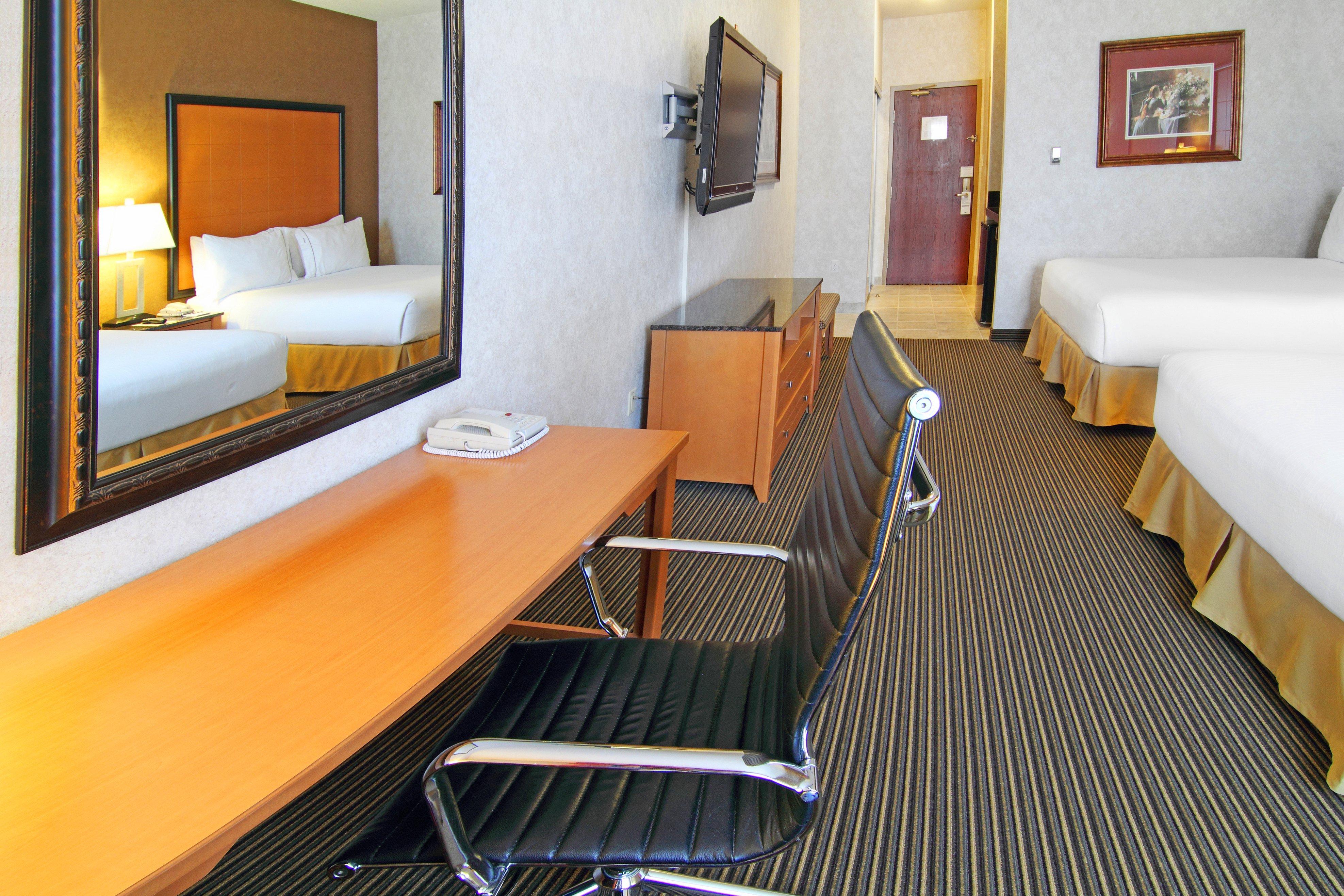 Express & S-macleod Trail S 2*